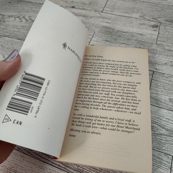 The Unknown Woman Laurie Paige Hotel Marchand 2006 Harlequin‎ Romance Paperback - Picture 3 of 10